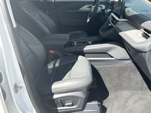 New 2026 Ford Explorer Active w/ Active Comfort Package image 14