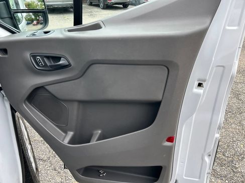 Used 2024 Ford Transit 350 XLT RWD image 23