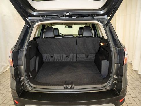 Used 2017 Ford Escape Titanium image 5