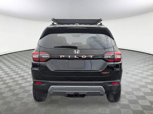 New 2026 Honda Pilot TrailSport image 4
