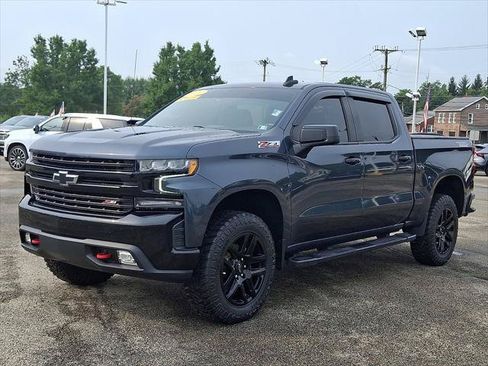 Used 2022 Chevrolet Silverado 1500 LT Trail Boss w/ Bed Protection Package AWD/4WD image 4