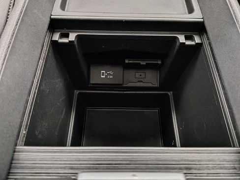 Used 2018 Honda Odyssey EX-L image 38