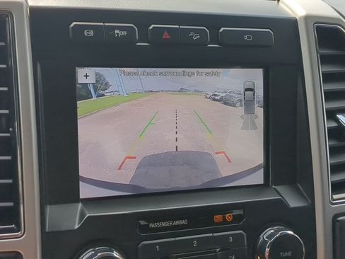 Used 2019 Ford F250 Lariat w/ Chrome Package AWD/4WD image 18