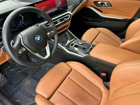 Used 2023 BMW 330e xDrive w/ Convenience Package image 10