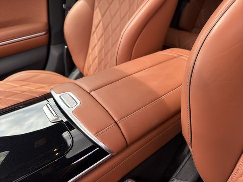 Used 2024 Mercedes-Benz S 580 4MATIC Sedan image 40