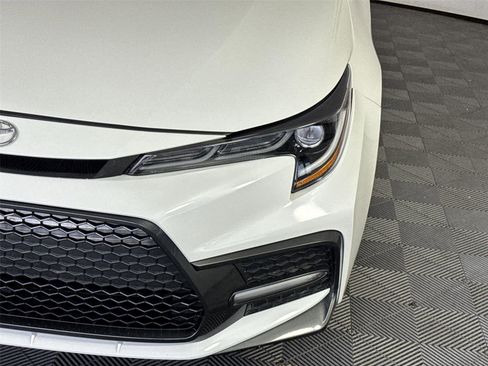 Used 2020 Toyota Corolla XSE FWD image 9