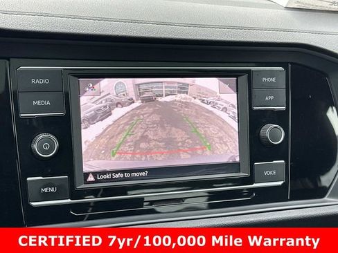 Used 2024 Volkswagen Jetta SE image 20