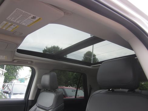 Used 2025 Ford Expedition Active RWD image 18