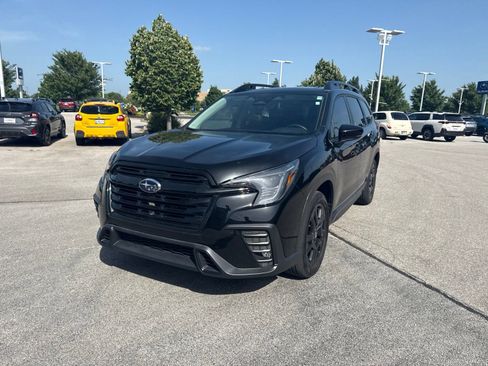 Certified 2025 Subaru Ascent Onyx Edition AWD/4WD image 3
