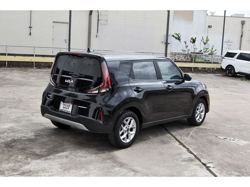 Certified 2023 Kia Soul S FWD image 6