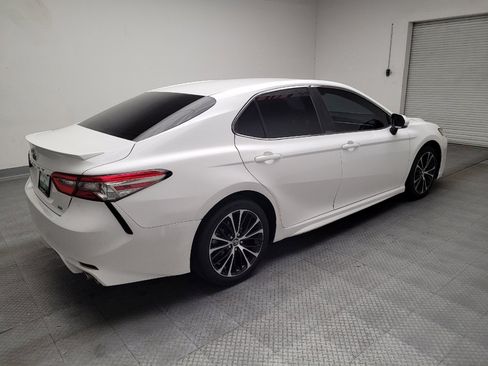 Used 2018 Toyota Camry SE w/ Convenience Package image 10