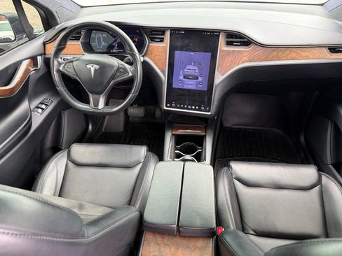 Used 2020 Tesla Model X Long Range AWD/4WD image 12