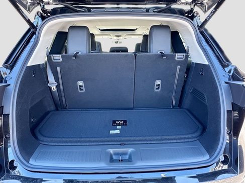 Certified 2026 INFINITI QX60 Luxe w/ Cargo Package FWD image 28