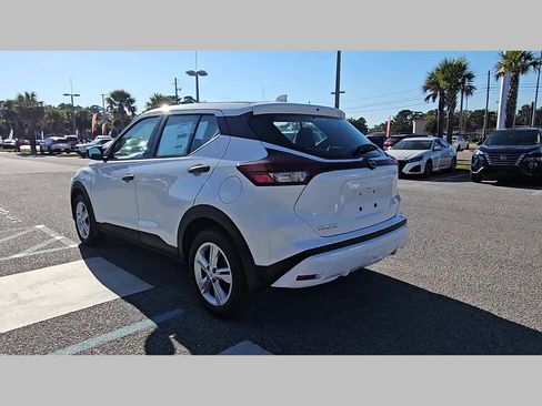 New 2025 Nissan Kicks Play S image 27
