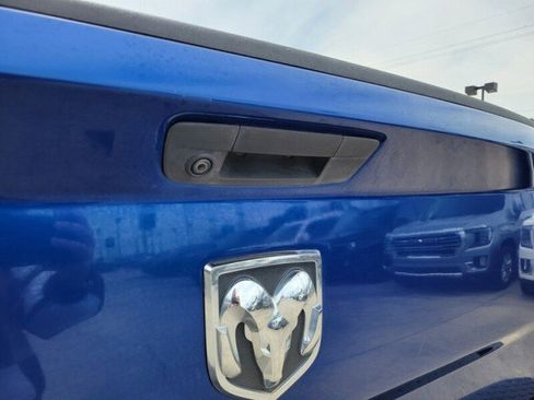 Used 2019 RAM 1500 Classic SLT image 7