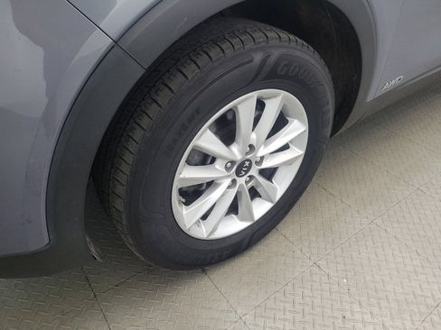 Used 2020 Kia Sorento LX AWD/4WD image 31