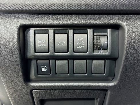 New 2025 Subaru Forester Limited image 10