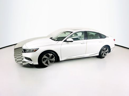 Used 2018 Honda Accord EX image 4