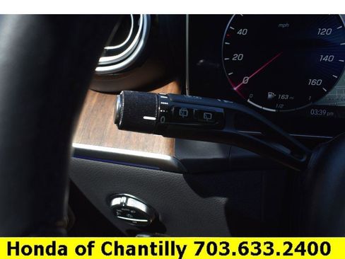 Used 2023 Mercedes-Benz GLC 300 4MATIC image 10