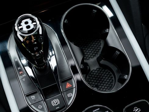 New 2025 Bentley Bentayga image 36