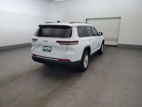 Used 2023 Jeep Grand Cherokee L Laredo AWD/4WD image 9