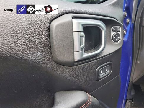 Used 2019 Jeep Wrangler Unlimited Rubicon w/ Dual Top Group image 17