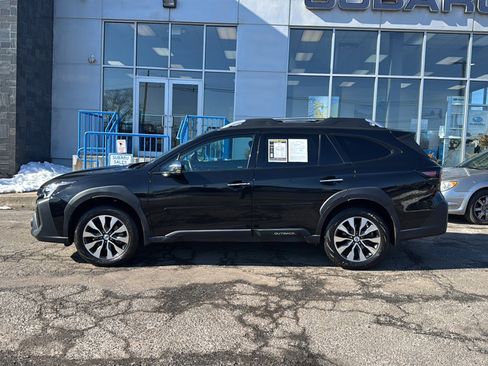 Used 2023 Subaru Outback Touring XT image 8