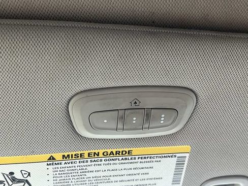 Used 2022 Chrysler Pacifica Touring-L FWD image 31