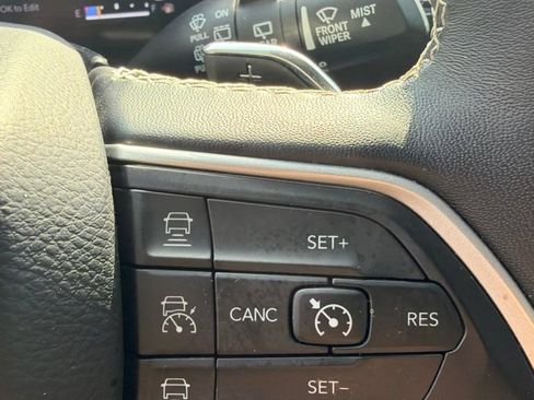 Used 2022 Jeep Grand Cherokee Limited AWD/4WD image 21