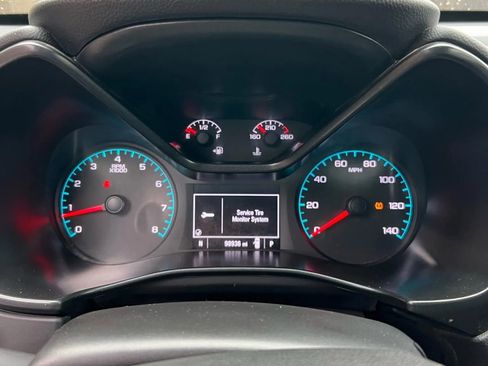 Used 2022 Chevrolet Colorado LT w/ Safety Package image 16