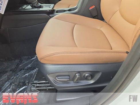 New 2026 Toyota Corolla Cross XLE w/ Convenience Package image 22