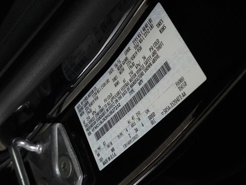 Used 2017 Ford Escape Titanium AWD/4WD image 31