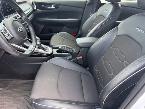 Used 2021 Kia Forte GT-Line w/ GT-Line Premium Package FWD image 10