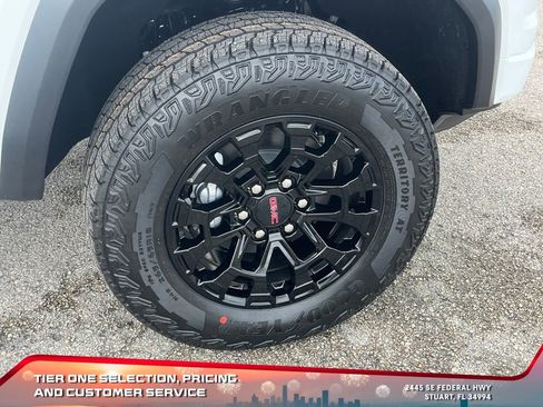 New 2026 GMC Canyon Elevation w/ Convenience Package image 21