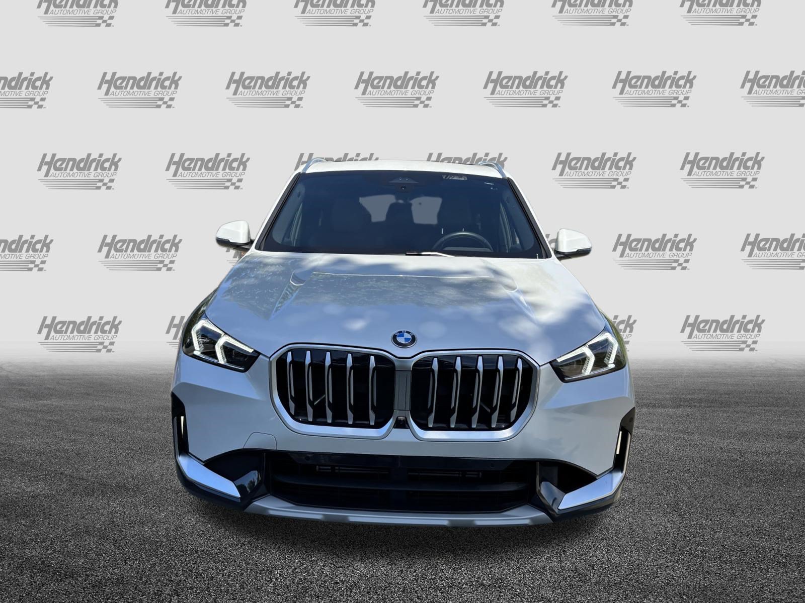 Certified 2025 BMW X1 xDrive28i AWD/4WD image 3