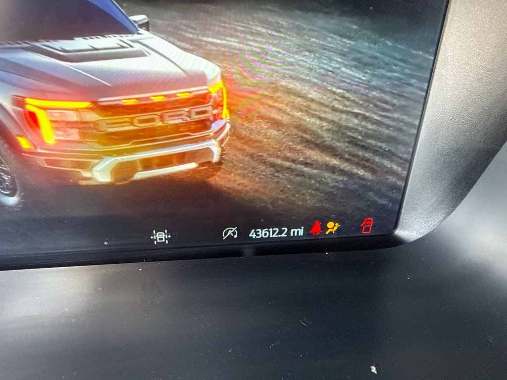 Used 2025 Ford F150 Raptor AWD/4WD image 8