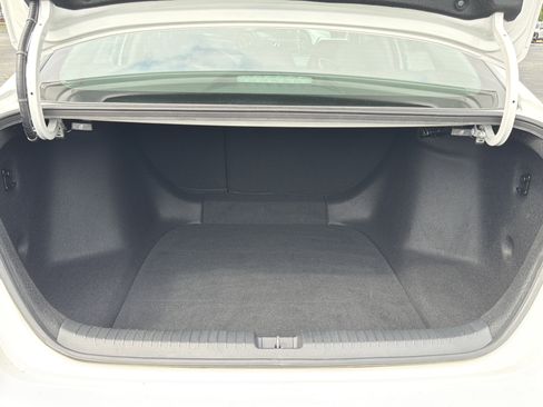 Certified 2025 Honda Accord SE image 30