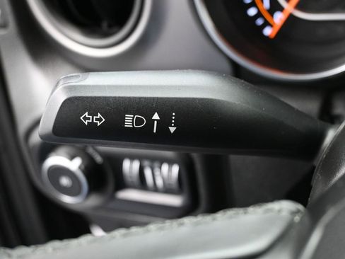 Used 2021 Jeep Wrangler Sport S image 17