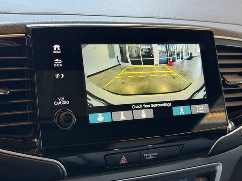 Used 2023 Honda Passport EX-L image 12