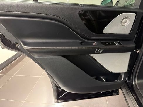 Used 2020 Lincoln Aviator Reserve w/ Equipment Group 202A AWD/4WD image 38