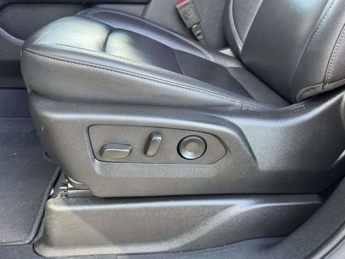 Used 2025 Chevrolet Tahoe Z71 AWD/4WD image 20