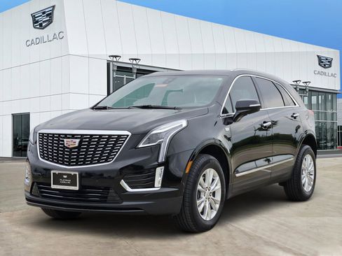 New 2026 Cadillac XT5 Luxury FWD image 2