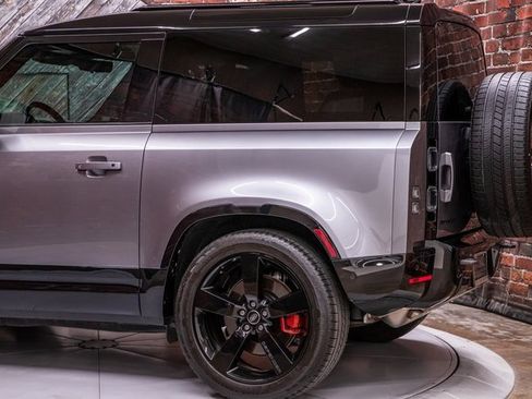 Used 2023 Land Rover Defender 90 X image 7