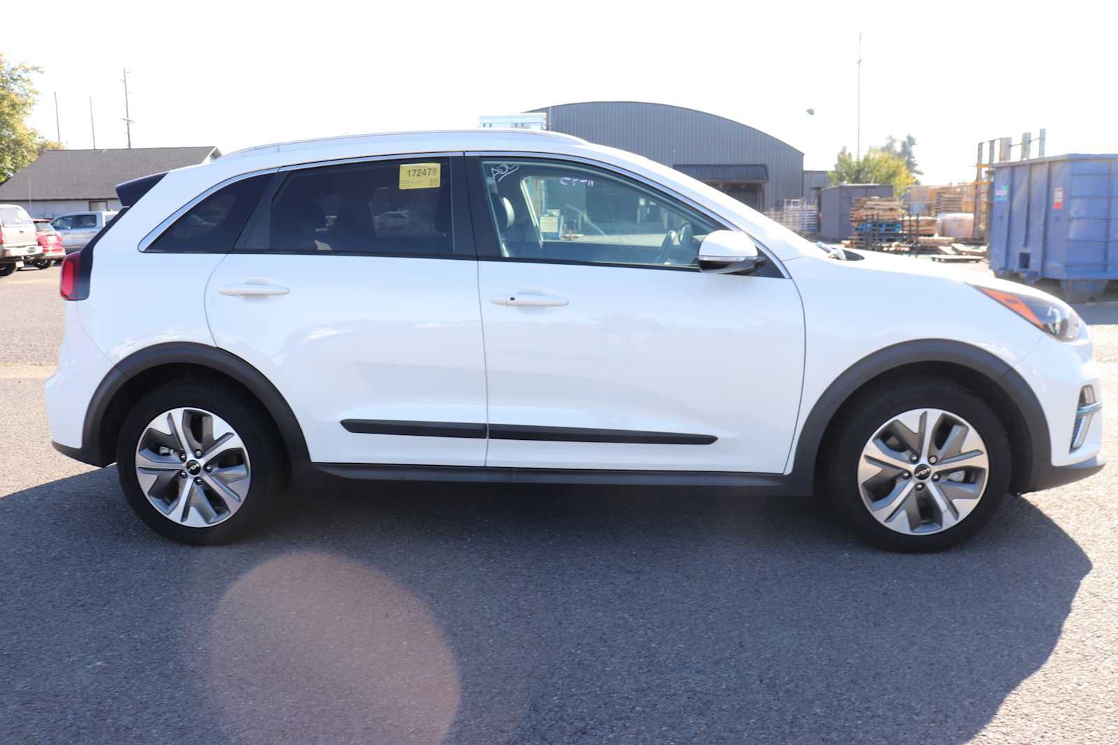Used 2022 Kia Niro EX Premium FWD image 4