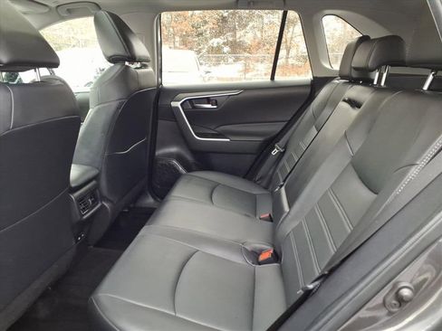 Used 2024 Toyota RAV4 XLE Premium image 13