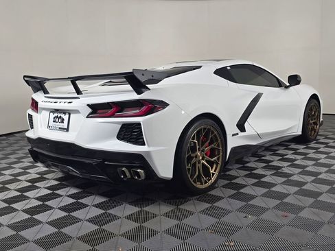 Used 2020 Chevrolet Corvette Stingray Premium Cpe w/ 3LT Preferred Equipment Group image 3