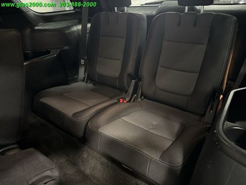 Used 2018 Ford Explorer XLT w/ Equipment Group 201A image 9