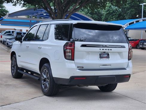 Used 2023 Chevrolet Tahoe Z71 w/ Luxury Package AWD/4WD image 3