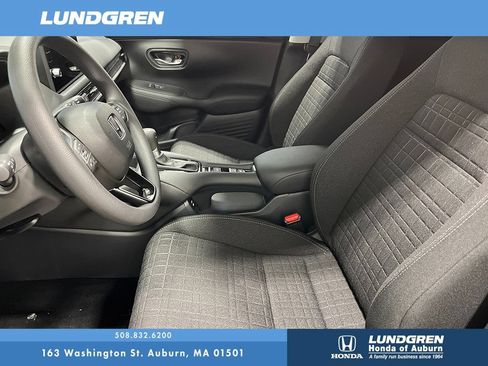 New 2027 Honda HR-V LX image 17