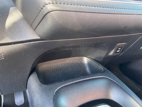 Used 2023 Toyota Corolla SE w/ SE Premium Package image 23